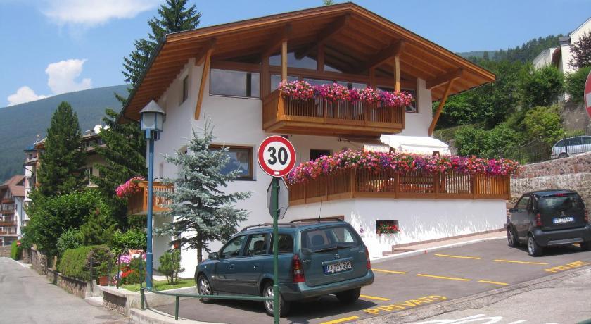 Apartments Dolomie Ortisei Exteriör bild