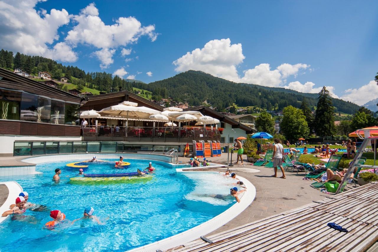 Apartments Dolomie Ortisei Exteriör bild